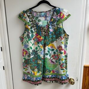 Beautiful NWT sleeveless/cap sleeve cotton floral top. Size 3X or 22/24